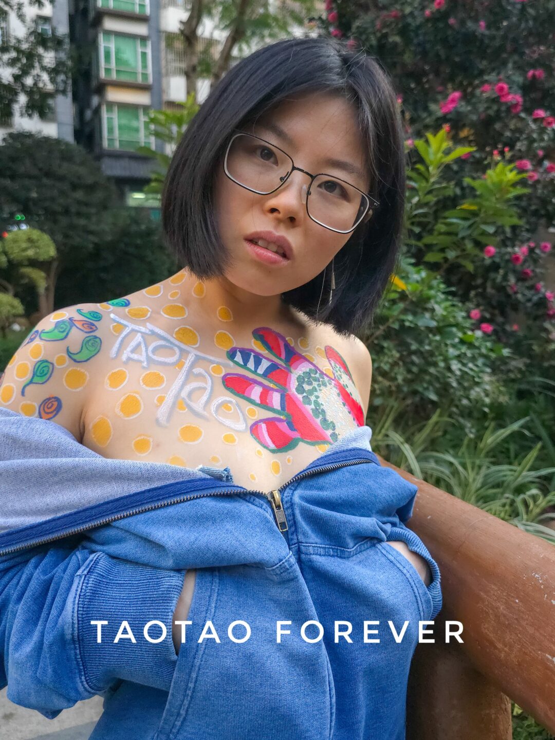 外拍 Taotao 的 《My Hand》